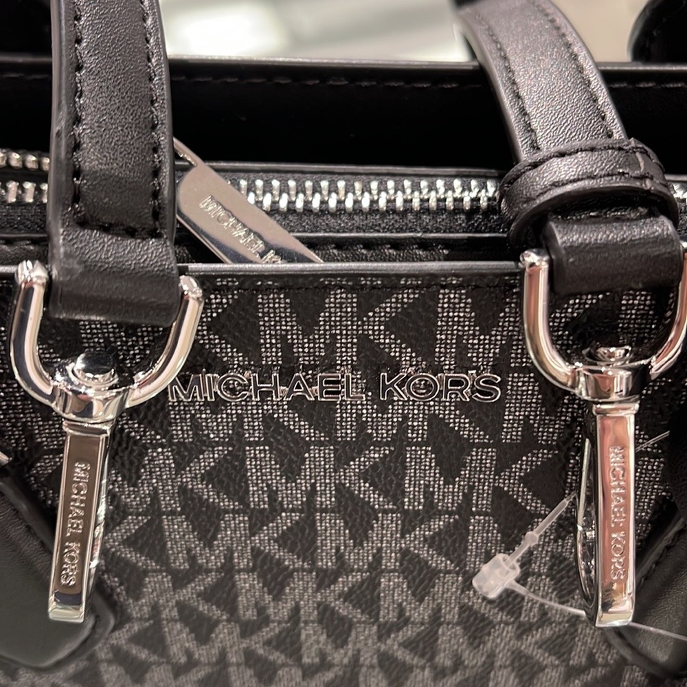 MICHAEL KORS
Sheila Small Faux Saffiano Leather Satchel
Black/Silver  
NWT - Picture 14 of 16